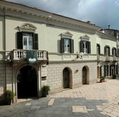 Hotel Orazio Venosa Extérieur photo