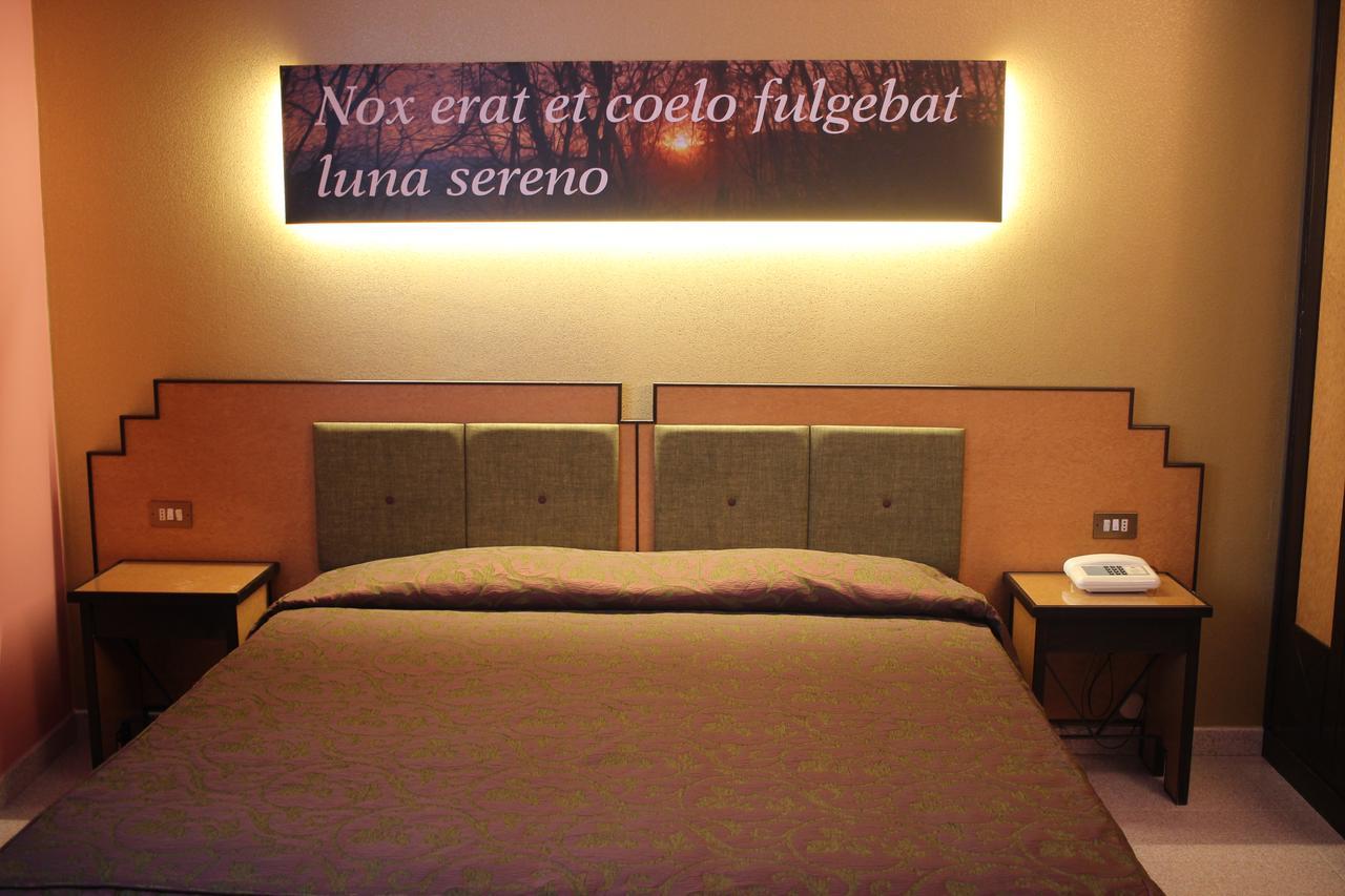 Hotel Orazio Venosa Extérieur photo