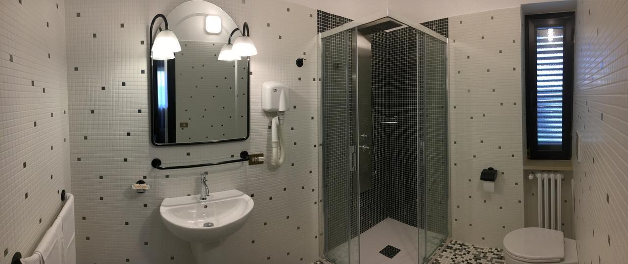 Hotel Orazio Venosa Extérieur photo